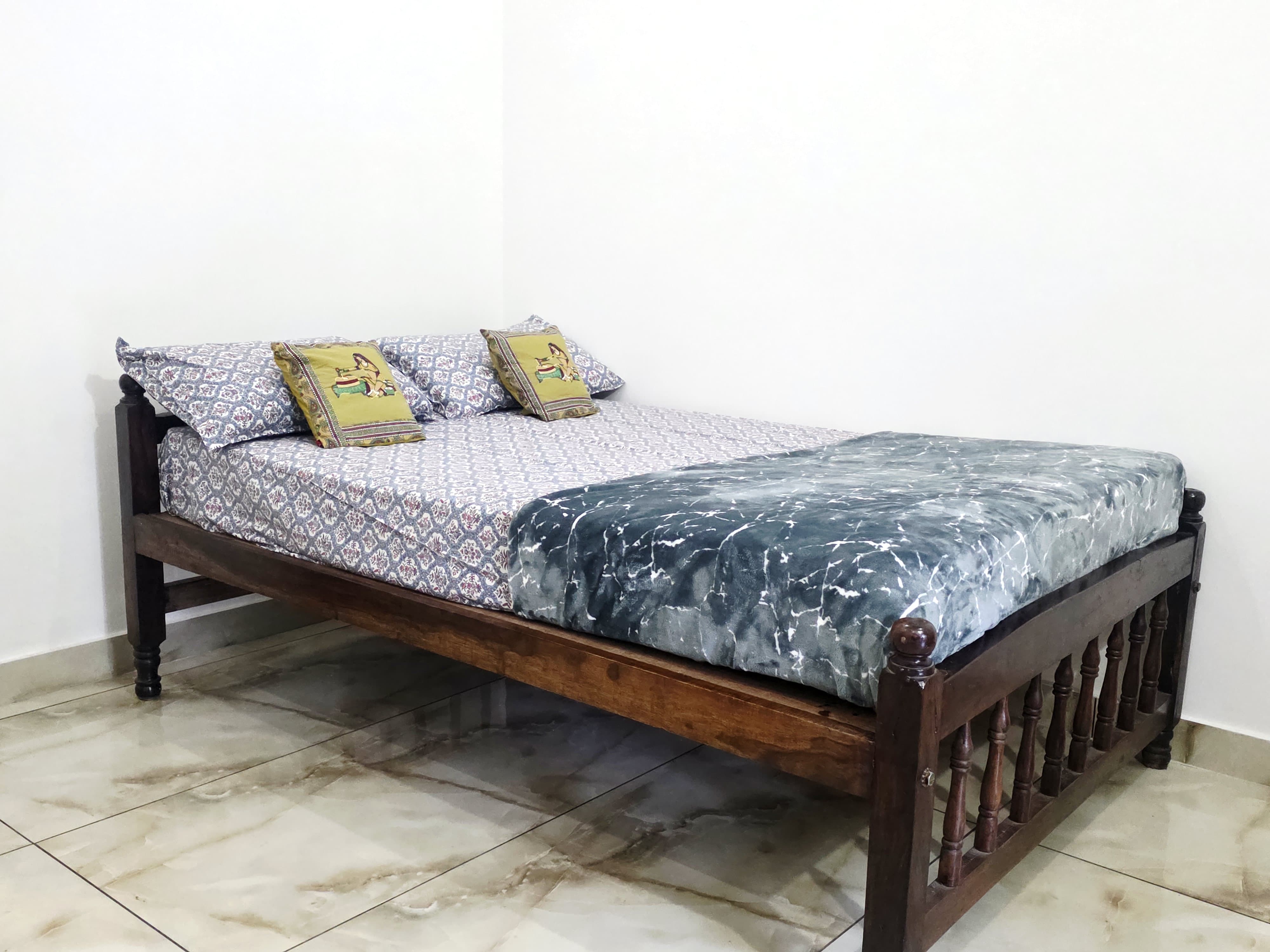 Mansion House Retreat Homestay - Tap to explore photos