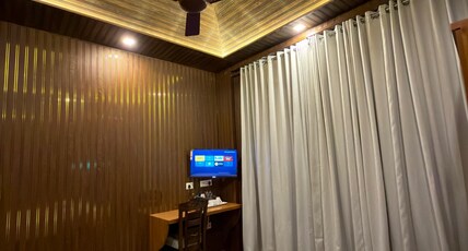 Aakaar Valley Room Type - Executive Deluxe Room