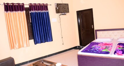 Royal Classic  Room Type - Deluxe Ac Room