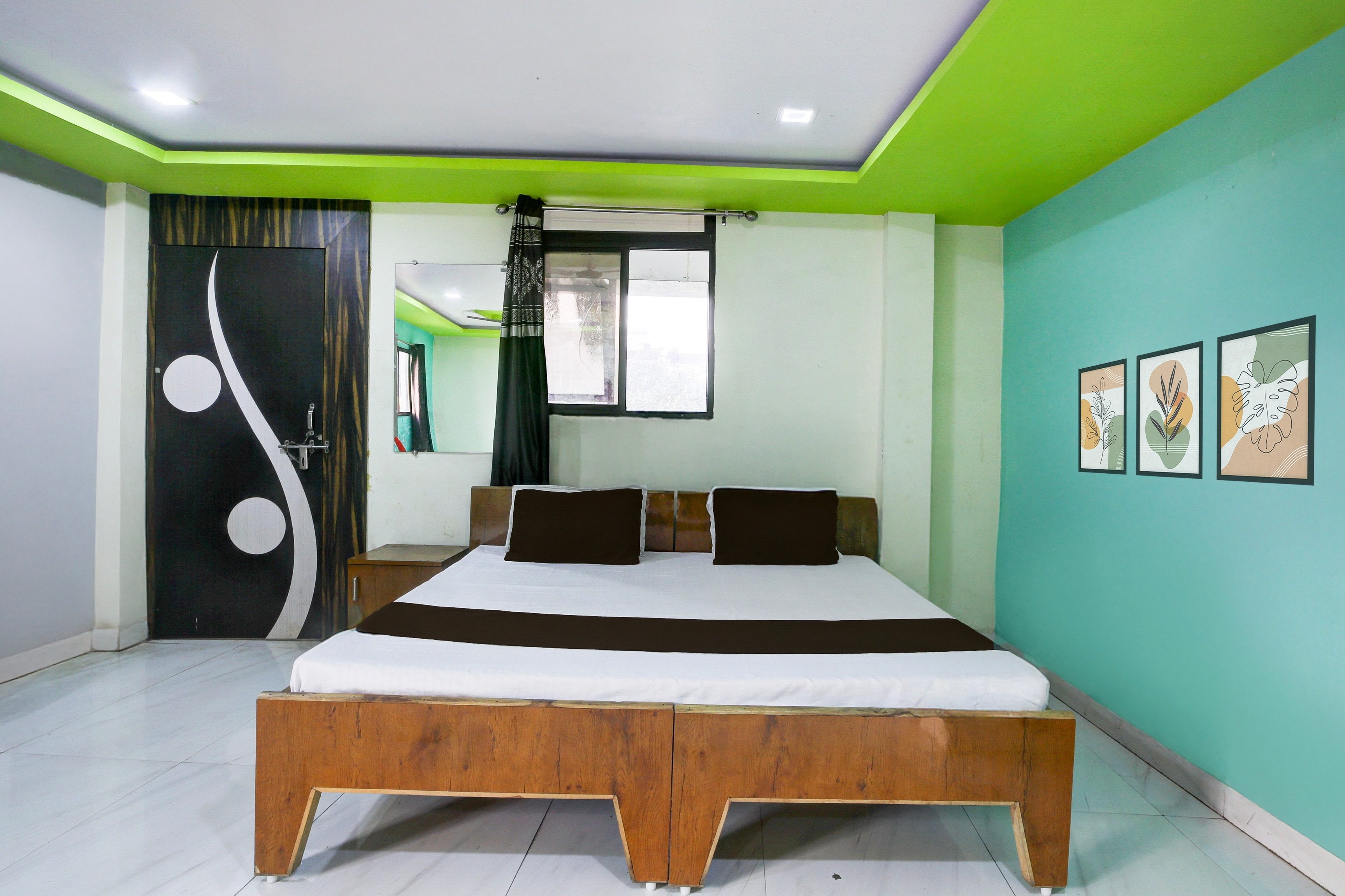 Hotel O Maa Ganga's - Tap to explore photos