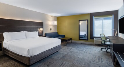Holiday Inn Express Corydon, an IHG Hotel Room Type - 1 King Standard Walk in Shower