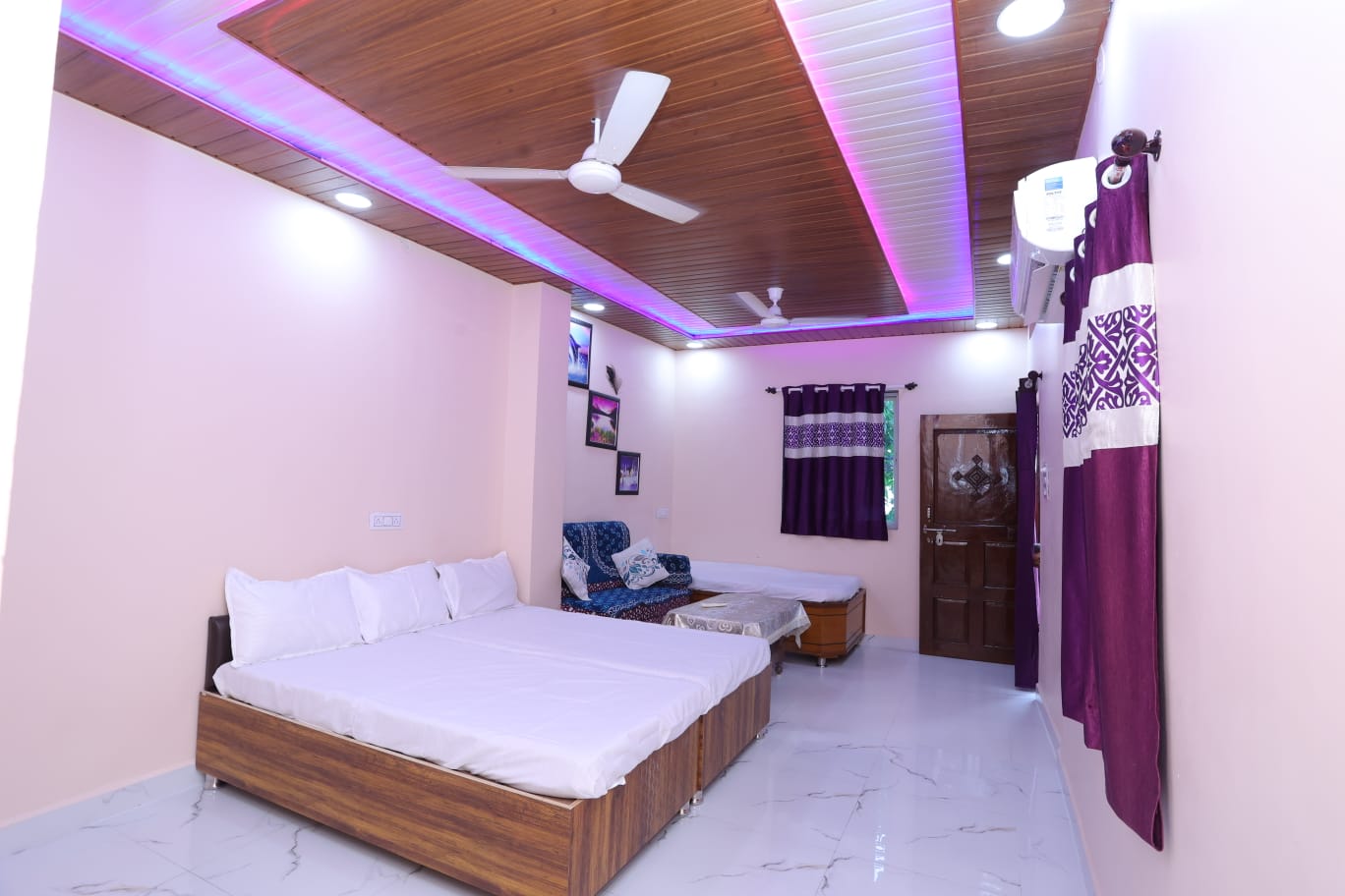 Sundaram homestay - Tap to explore photos