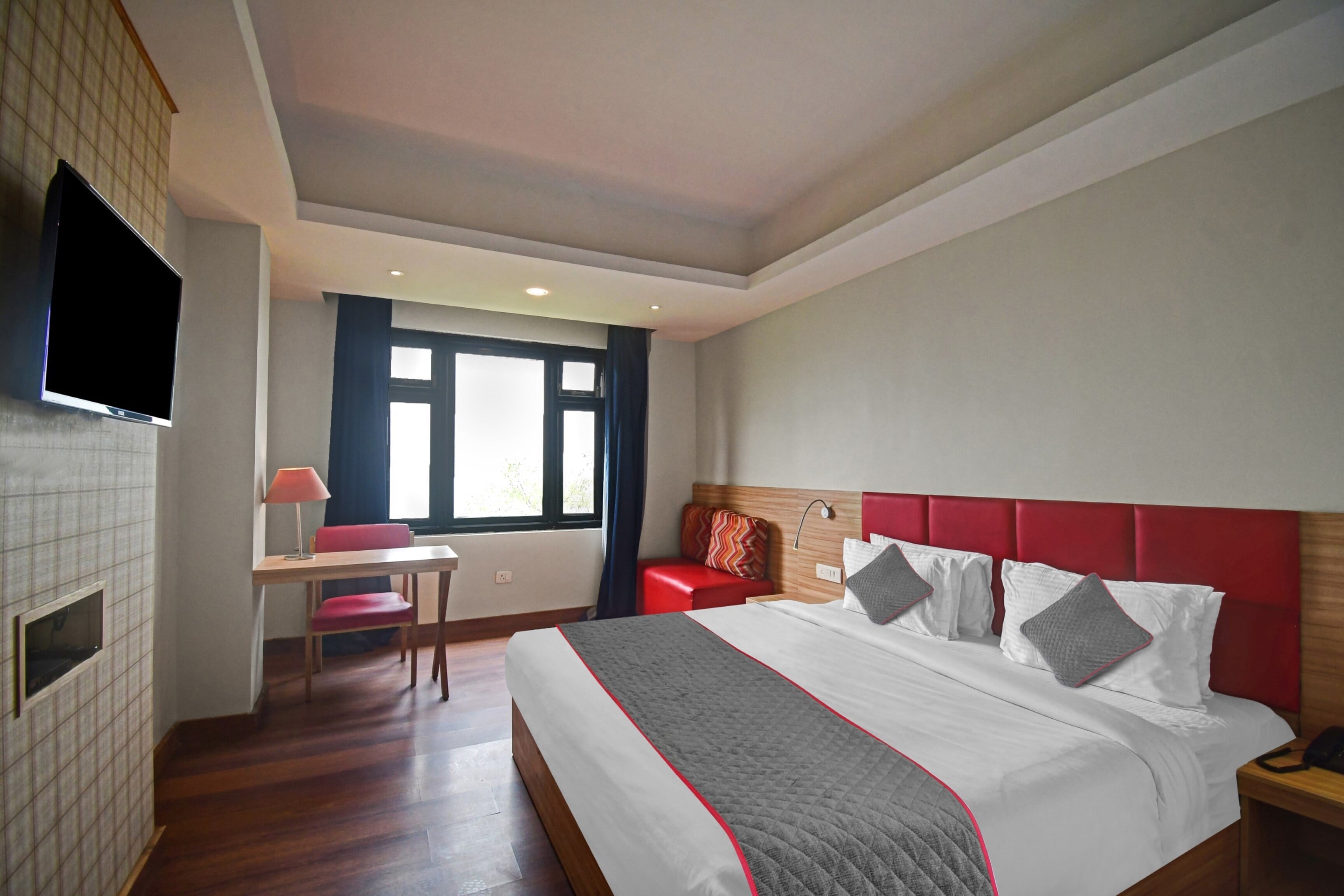 Townhouse Mansarovar Hotel - Tap to explore photos