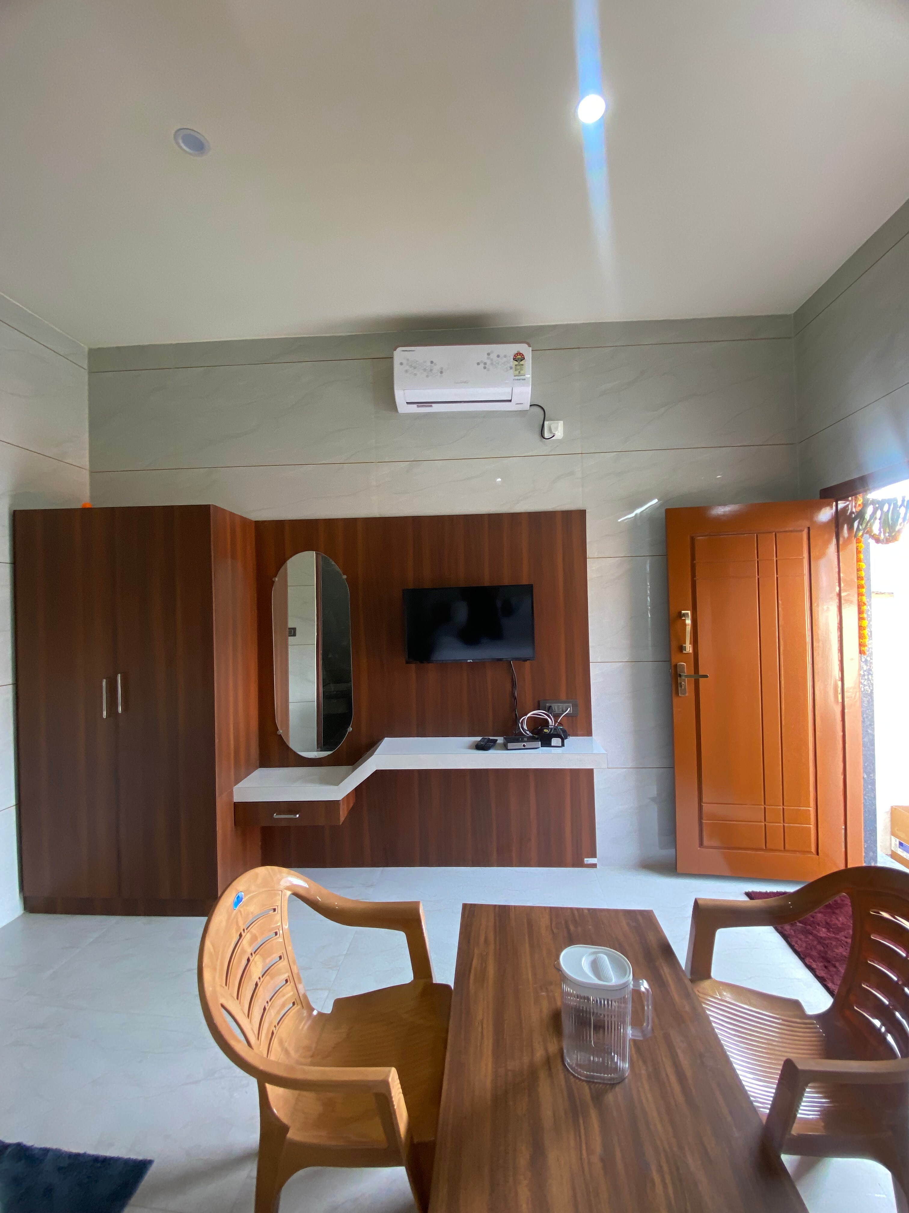 Sharada Rooms AC & Non AC - Tap to explore photos