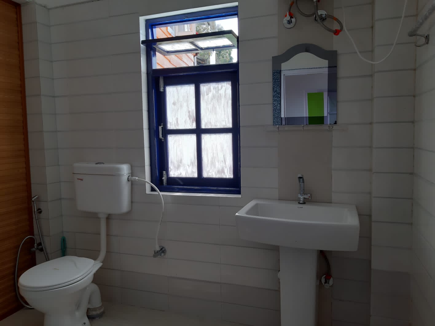 Newahomes - Tap to explore photos