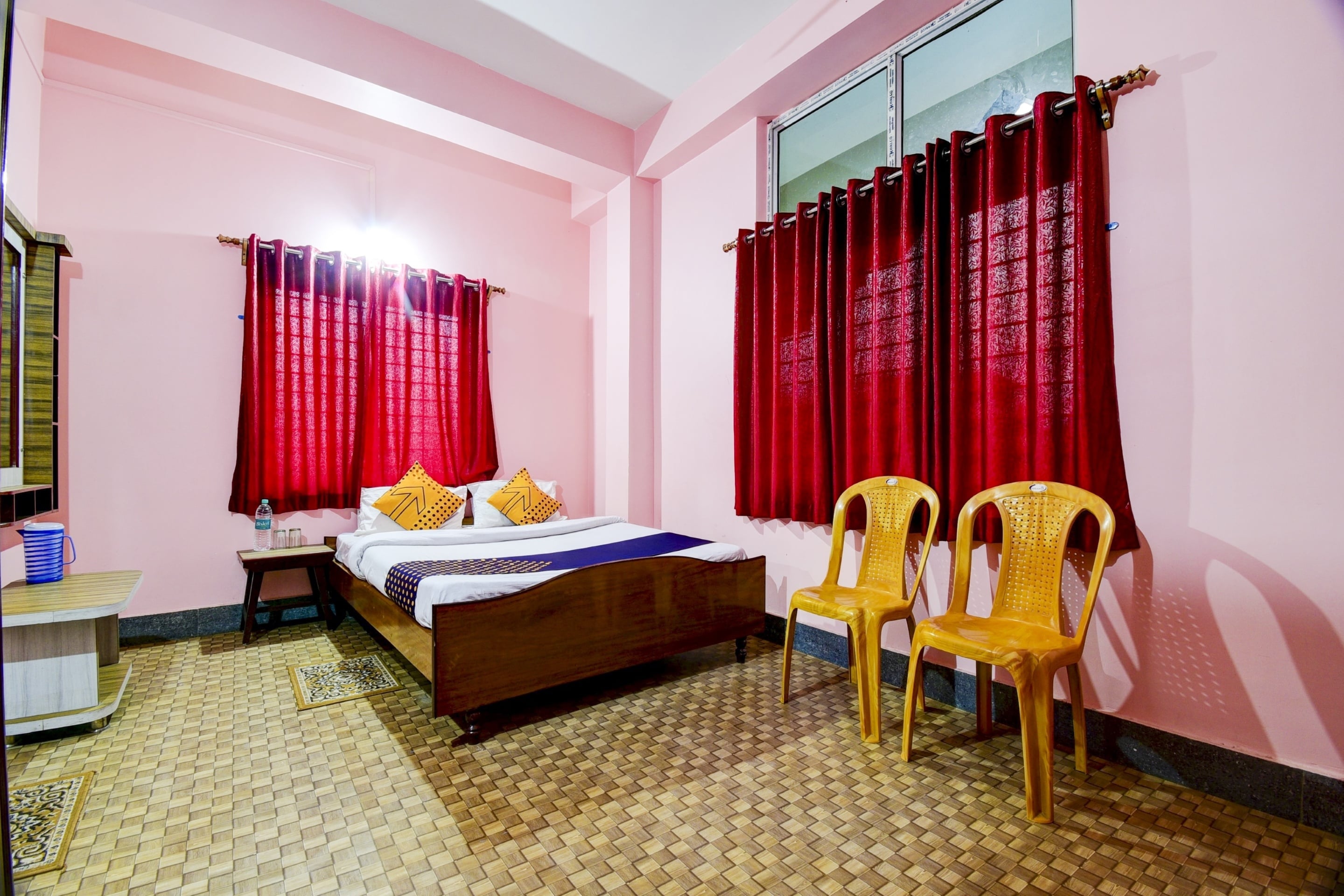 Hotel O NANDINI - Tap to explore photos