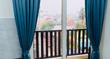 Auro Maison Room Type - Deluxe King Bed Room with Balcony