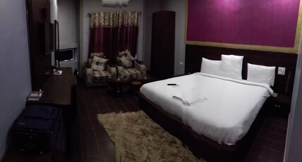 Hotel GS Grand Room Type - Super Deluxe