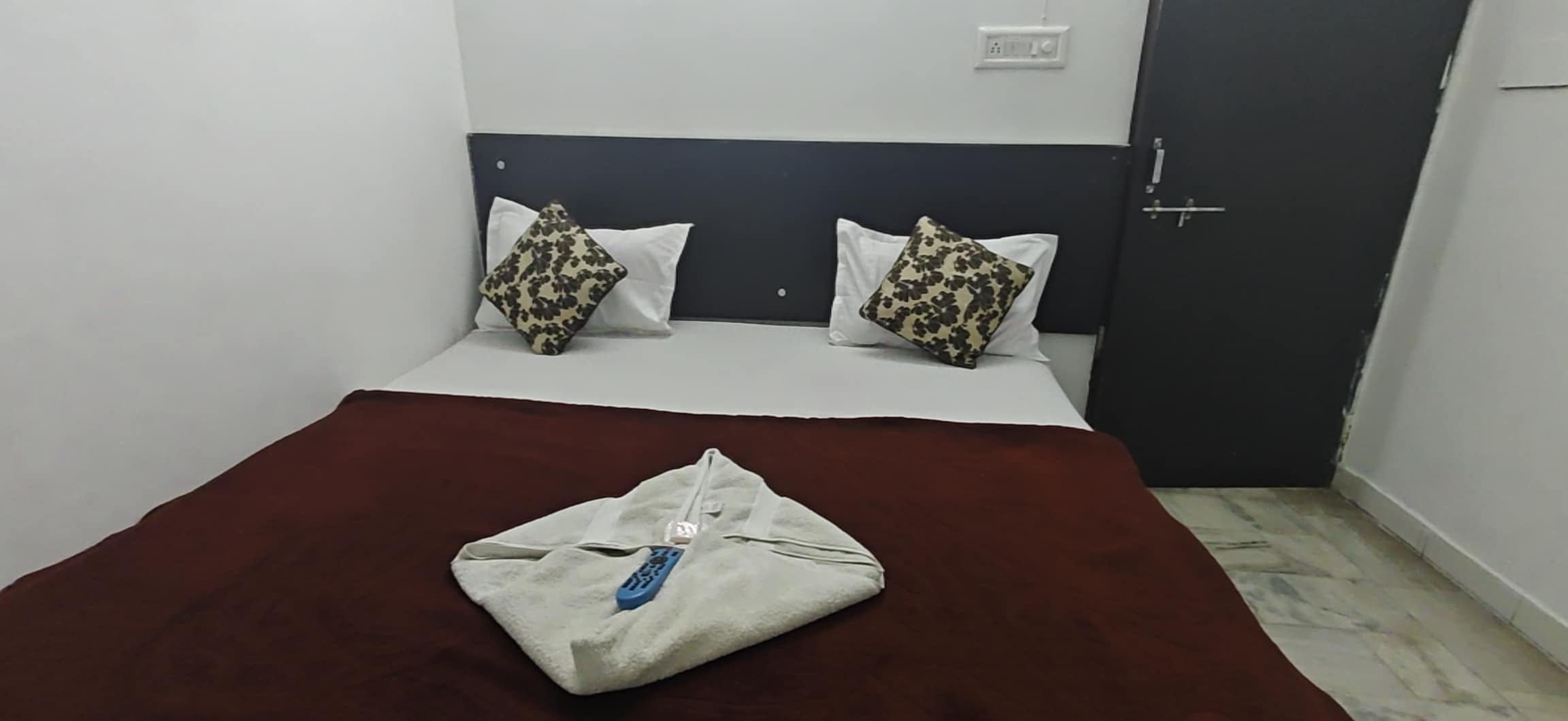 Hotel Katyani - Tap to explore photos