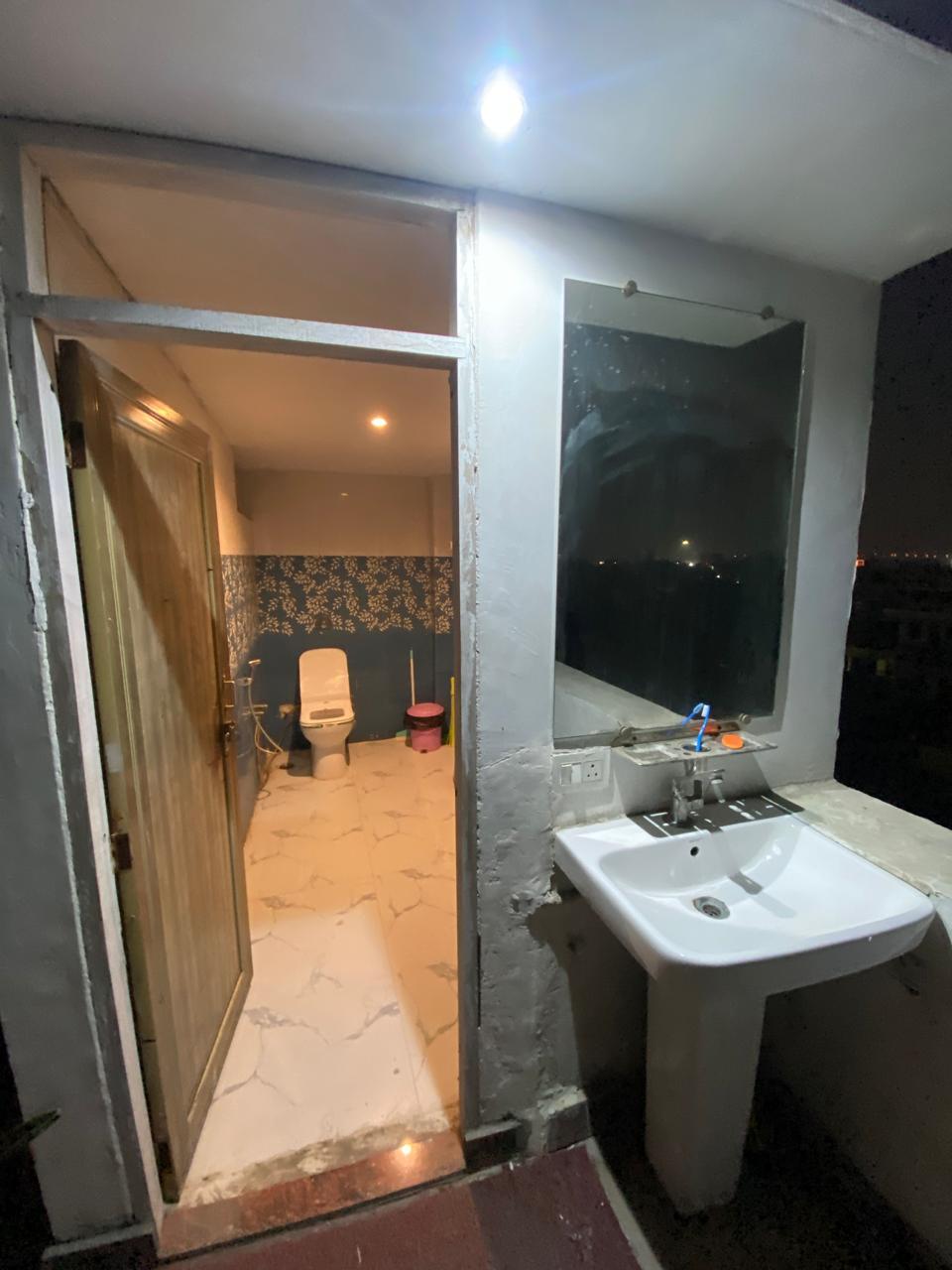 Premium Homestay - Tap to explore photos