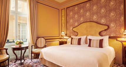 Intercontinental Bordeaux Le Grand Hotel Room Type - 1 King Premium Separate Bath Walk In Shower