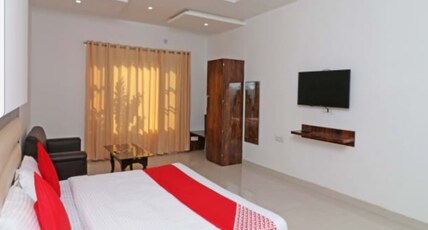 Jammu Airlines (50 mts from Airport) Room Type - Deluxe Room(Opposite to Jammu Airport)