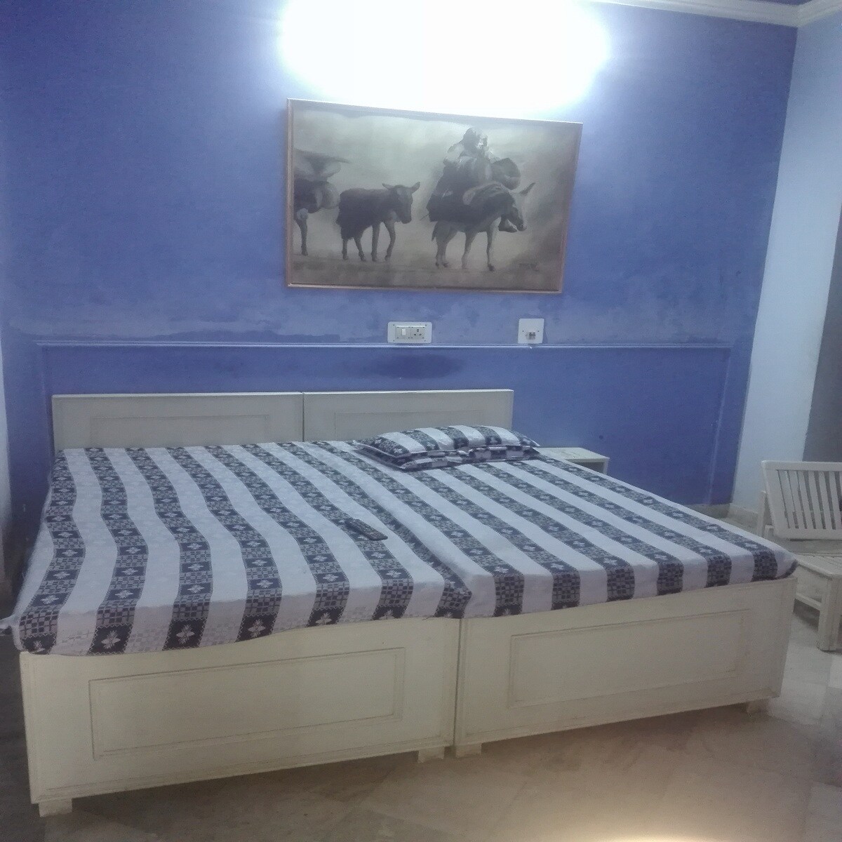 HOTEL TAURUS - Tap to explore photos