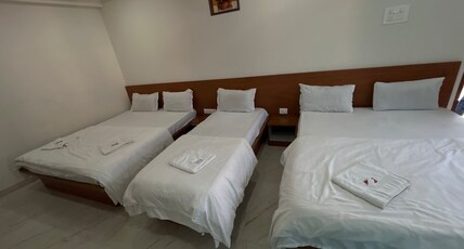Hotel Rudra Inn Room Type - 5 Bed AC Room