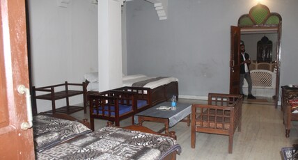 Royal Jungle Kothi Room Type - Dormitory Room with 10 Single Beds