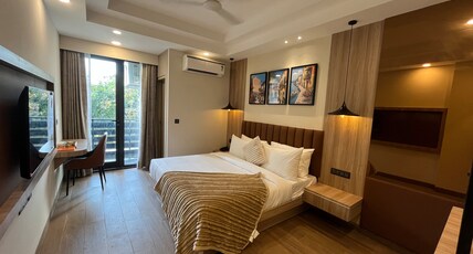 Saltstayz Premier Millenium City Centre Room Type - Superior Room with Private Balcony
