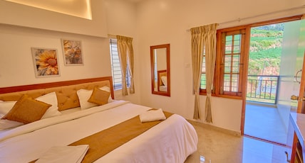 Central Homestay Ooty by VOYE HOMES Room Type - Classic Room with Balcony