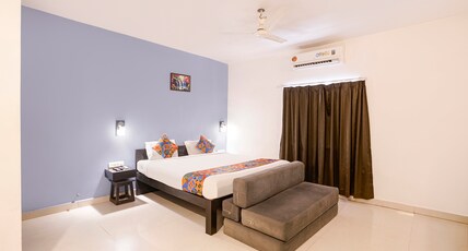 FabHotel X & Z - Nr. Calangute Beach Room Type - Suite Room