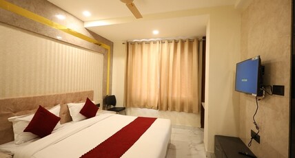 Hotel Prince Residency Room Type - Deluxe Ac Double Bed Room