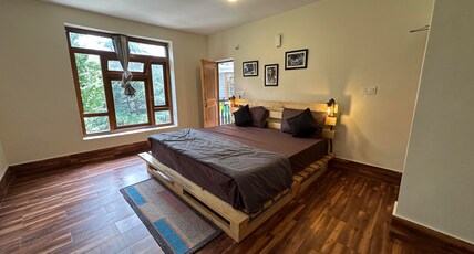 Seri House Room Type - Double bed room shared balcony
