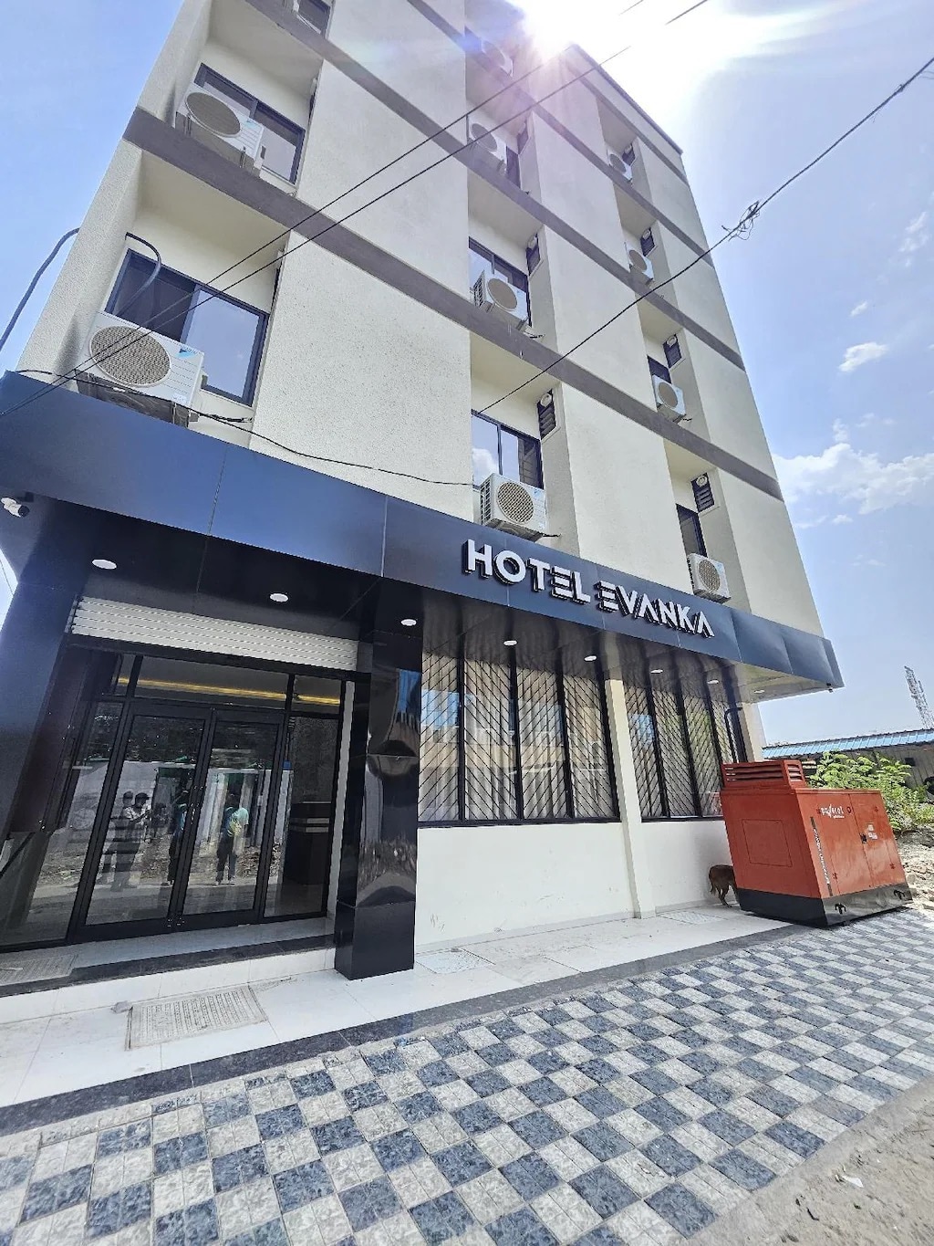 Hotel Evanka Brilliant Convention - Tap to explore photos