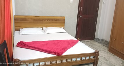 Shola Valley View Resort Room Type - Deluxe Valley Room 202