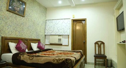 Hotel Jyoti Room Type - Deluxe Room