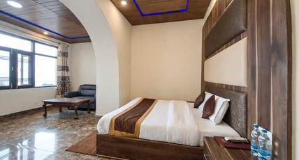 Hotel Himdhara Dalhousie Room Type - Deluxe Room