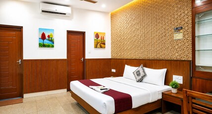 ABAB Residency | 5 min to Lulu Mall Edappally Room Type - Deluxe Double AC Room ABAB Residency | 5 min to Lulu Mall Edappally Room Type - Deluxe Double AC Room