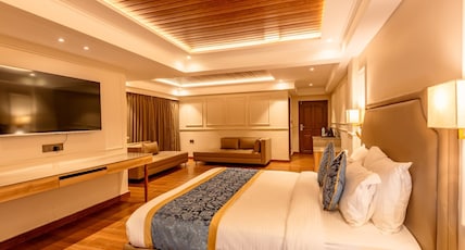 HOTEL TENZINGS GLORY DARJEELING Room Type - Family Suite room with Maharaja Balcony HOTEL TENZINGS GLORY DARJEELING Room Type - Family Suite room with Maharaja Balcony