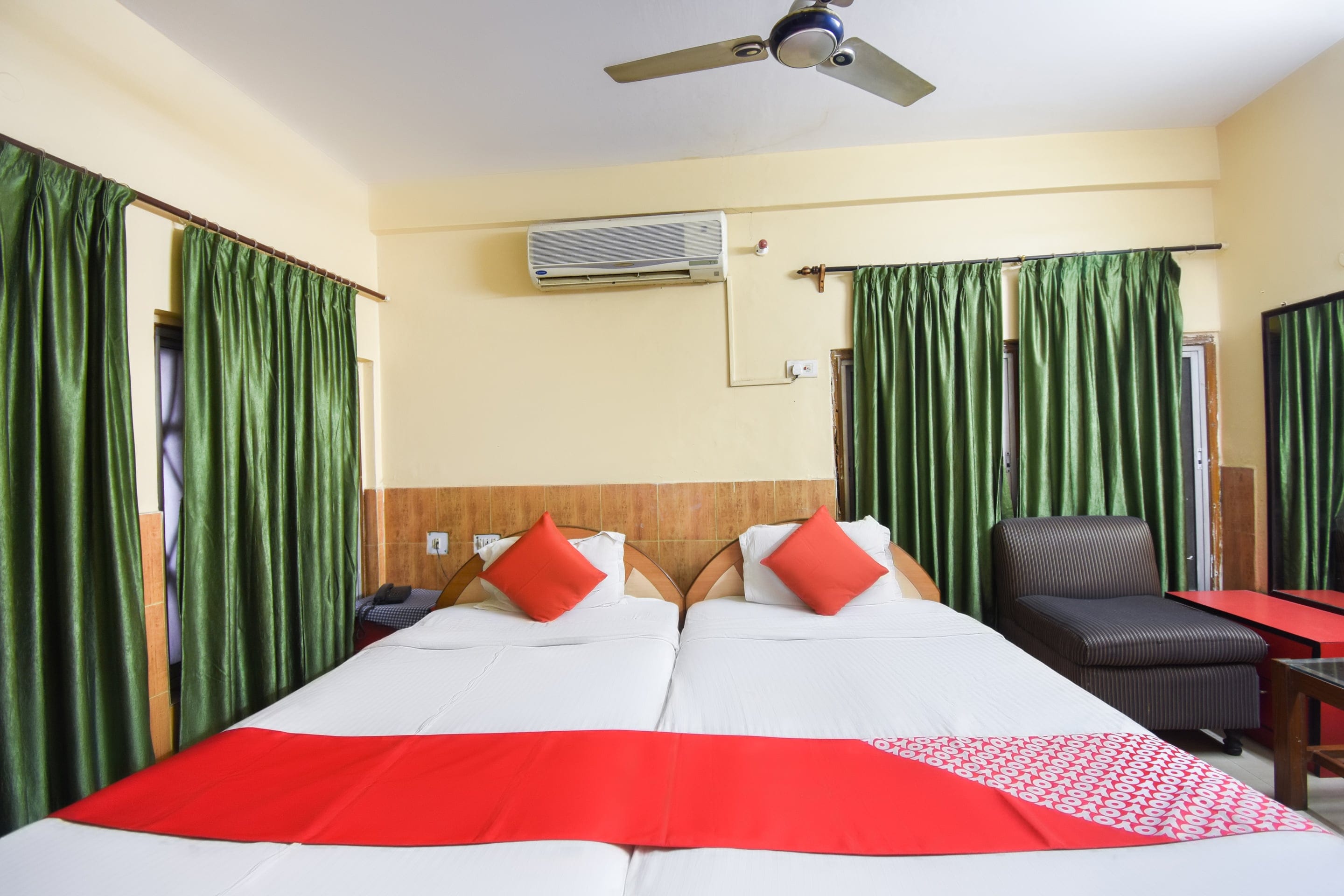 Hotel O Atithi Guest House - Tap to explore photos