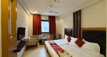 Hotel The Amaris Room Type - Comfort Triple Bed Room Hotel The Amaris Room Type - Comfort Triple Bed Room