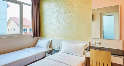 ibis budget Singapore West Coast Room Type - Superior Room with 2 single beds