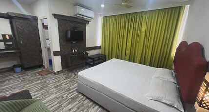 Varada Nagavali Hotel Room Type - Executive Room - King Bed