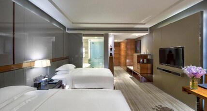 Hilton Sukhumvit Bangkok Room Type - TWIN EXECUTIVE SUITE