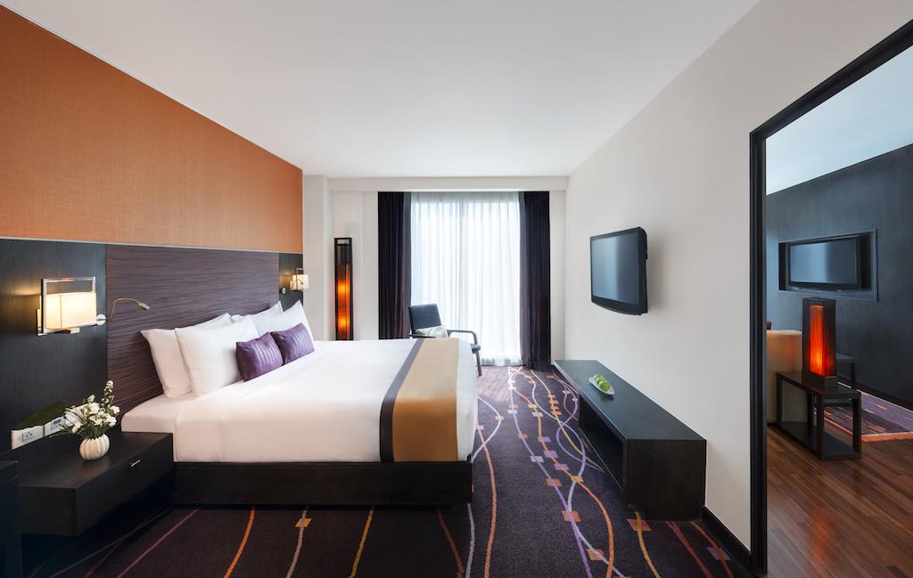 In Residence Sukhumvit Soi 13 - Tap to explore photos