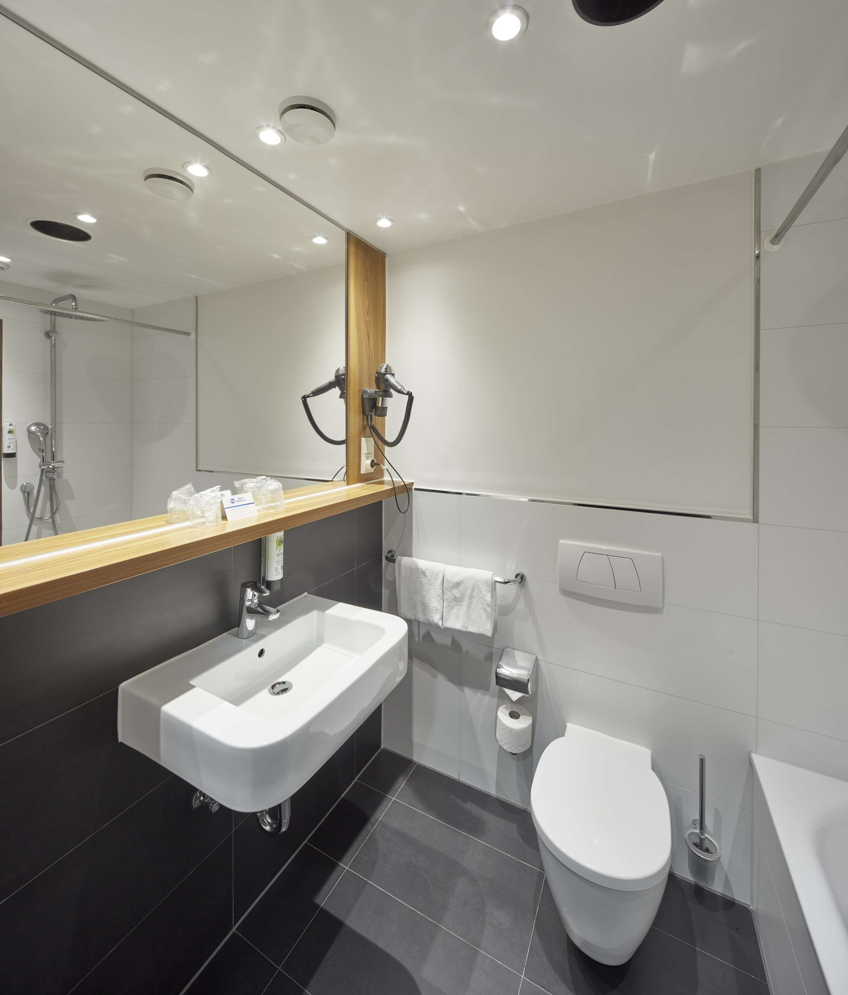 Best Western Hotel Trier City - Tap to explore photos