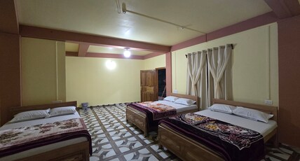 REBA FOOD AND LODGING Room Type - Room no 101