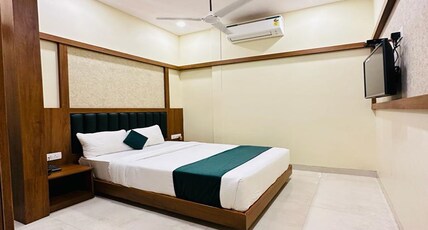 HOTEL DOWNTOWN Room Type - Deluxe Room