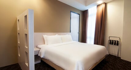 Palette KL Sentral Station Formerly Scott Hotel Room Type - Deluxe King