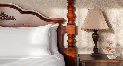 National Hotel Jackson, Tapestry Collection by Hilton Room Type - 1 KING BED WITH FIREPLACE
