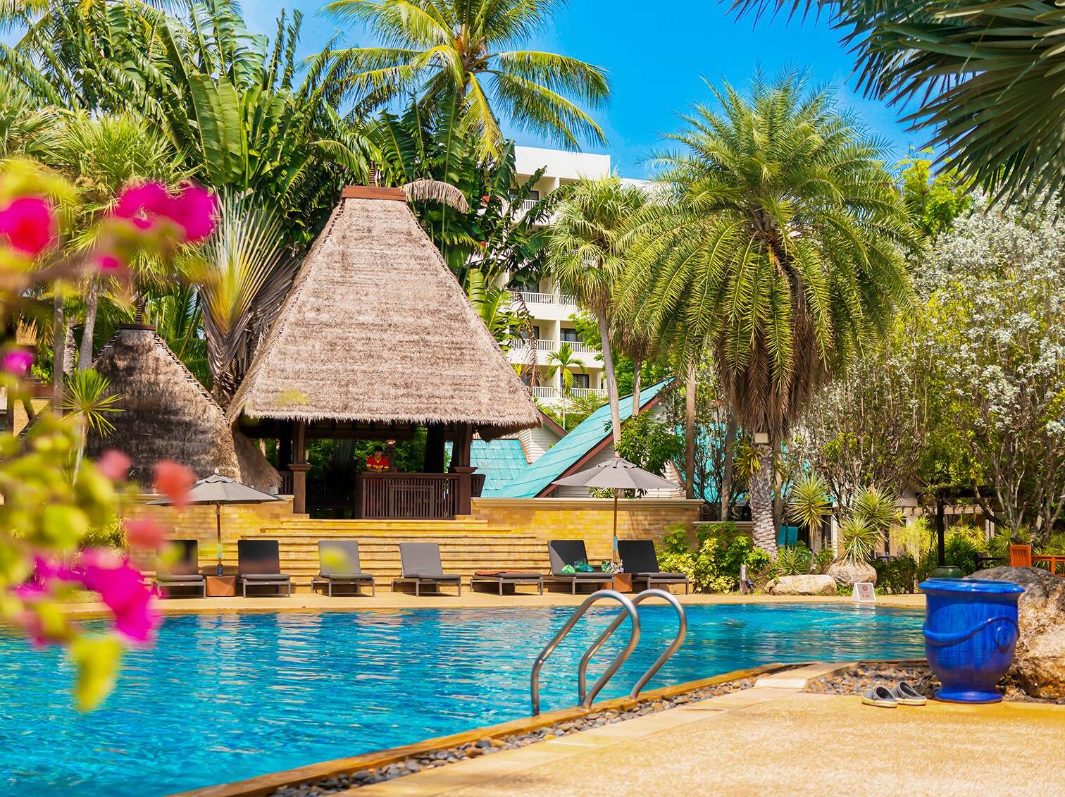 Paradox Resort Phuket - Tap to explore photos