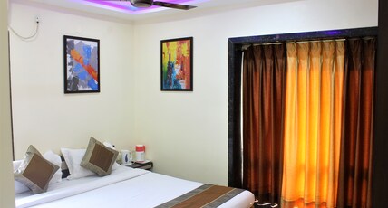 Reliable Inn Room Type - Premium Room with Free Wifi