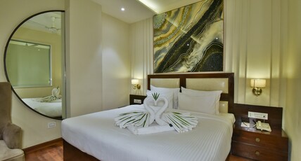 Hotel BR GRAND | 2KM FROM GOLDEN TEMPLE Room Type - DELUXE ROOM