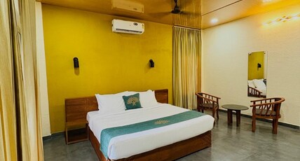 Vayalada Gardens Resorts and Banquet Room Type - Executive Room