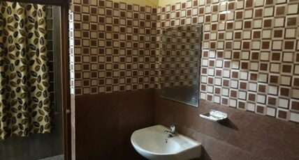 Hotel Monalisa Room Type - Deluxe AC Double bed