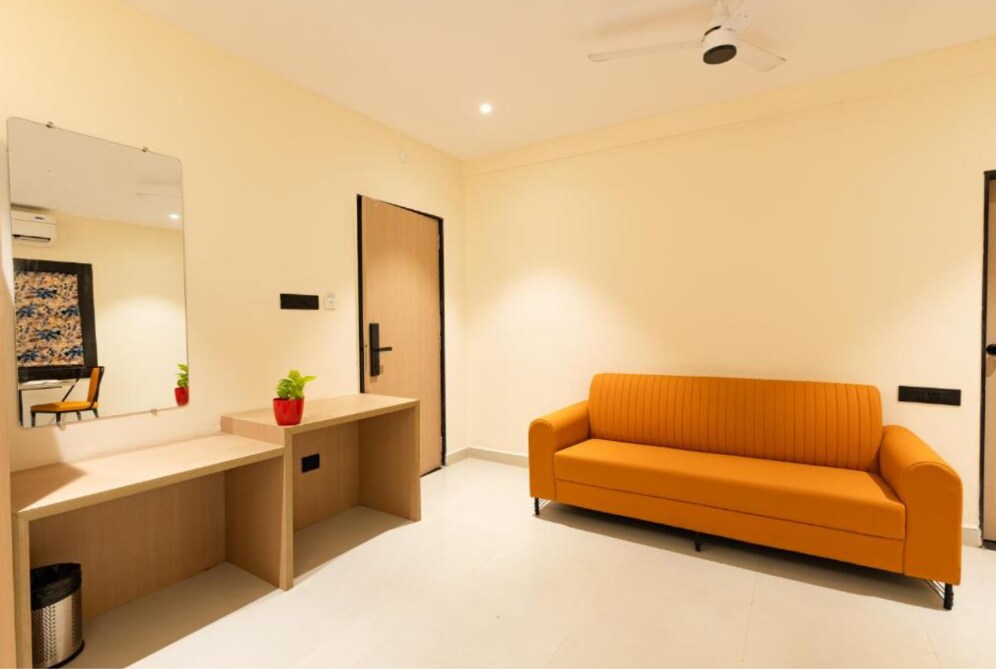 Lumis Studio Apartment - Tap to explore photos