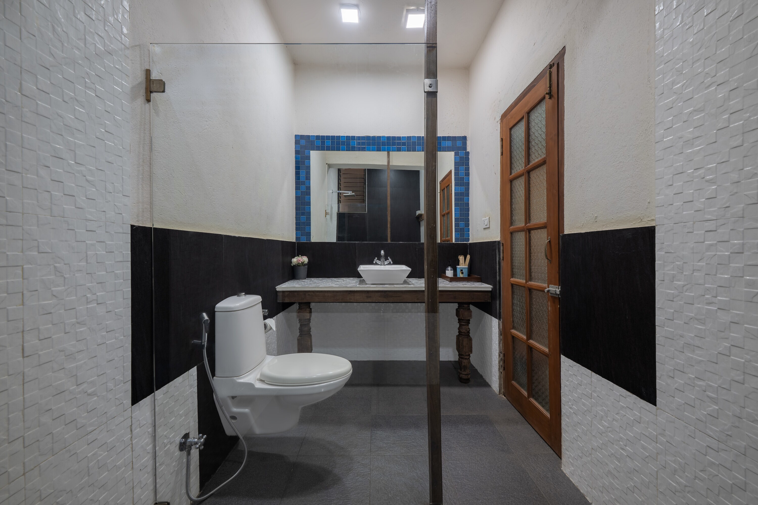 Echor Avontade Pool Villas Anjuna Goa - Tap to explore photos