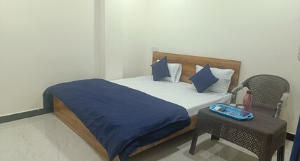 HOTEL NANDI Room Type - Deluxe Room