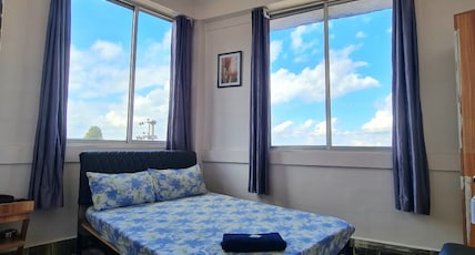 B Fine Guest House and Restaurant Room Type - Standard Room